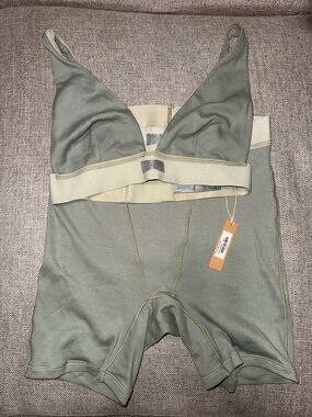 Skims - NWT Mineral Green Ribbed Bralette & High-Waist Shorts Set - Size Small